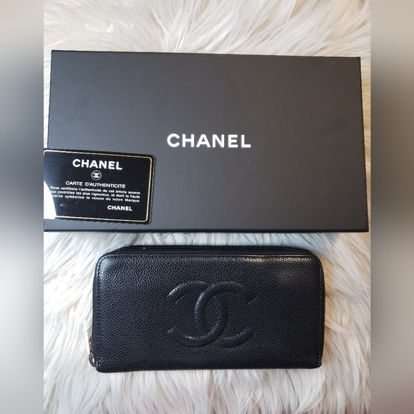 Chanel Zip around long wallet - Picture 2 of 9
